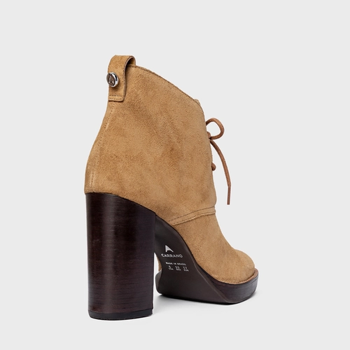 Bota Edgy Amarração Salto Bloco Couro Suede Bege Almond