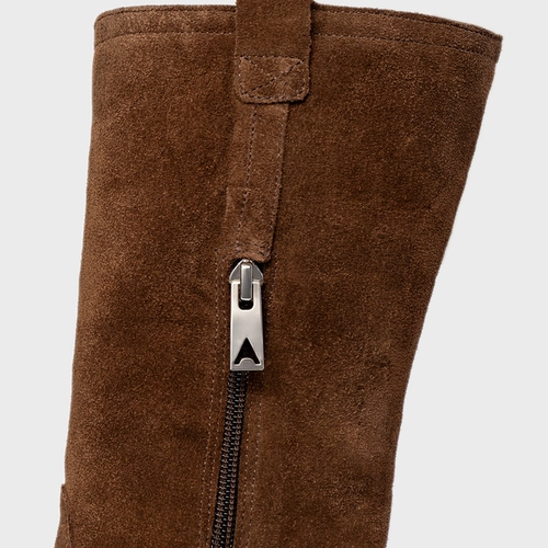 Bota Classic Cano Alto Tratorada Couro Suede Marrom Brownie