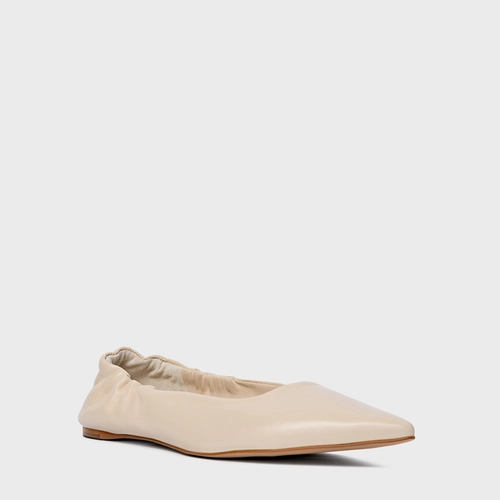 Sapatilha Ripple Bico Fino Couro Off White Cotton