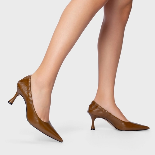 Scarpin Ripple Salto Fino Couro Marrom Saddle