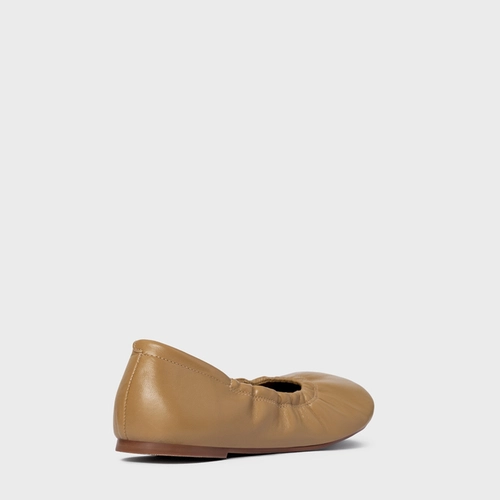 Sapatilha Ripple Bico Alongado Couro Bege Almond