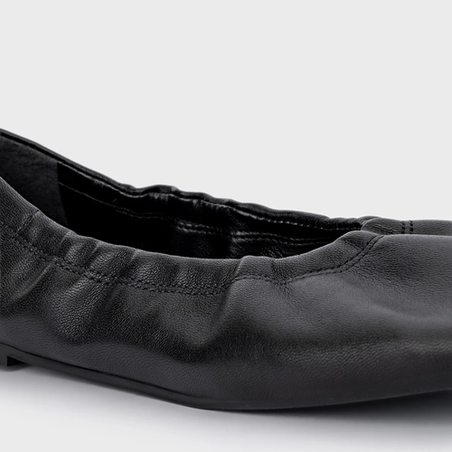 Sapatilha Ripple Bico Alongado Couro Preto