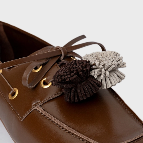 Loafer Dockside Pompom Couro Marrom Brownie