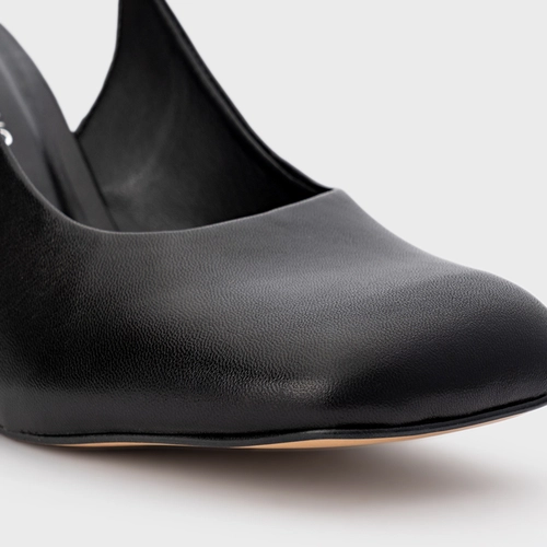 Scarpin Slingback Blown Salto Fino Couro Preto