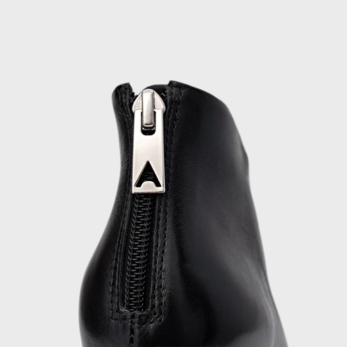 Bota Blown Salto Fino Couro Preto