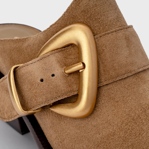 Mule Western Buckle Salto Bloco Couro Suede Bege Almond