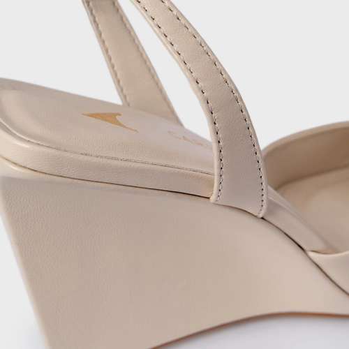 Scarpin Slingback Heritage Salto Anabela Couro Off White Cotton