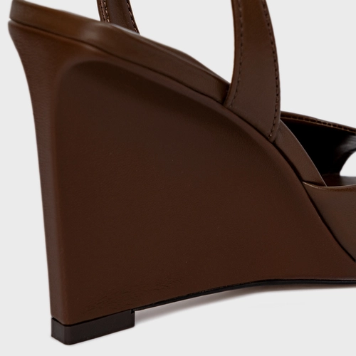 Sandália Heritage Salto Anabela Couro Marrom Brownie