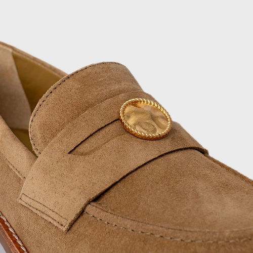 Loafer Coin Couro Suede Bege Almond