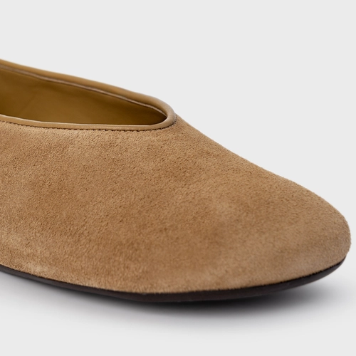Sapatilha Essential Couro Suede Bege Almond