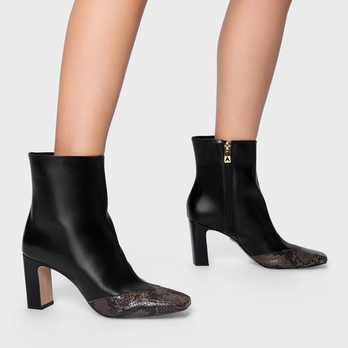 Bota Essential Snake Salto Bloco Couro Preto