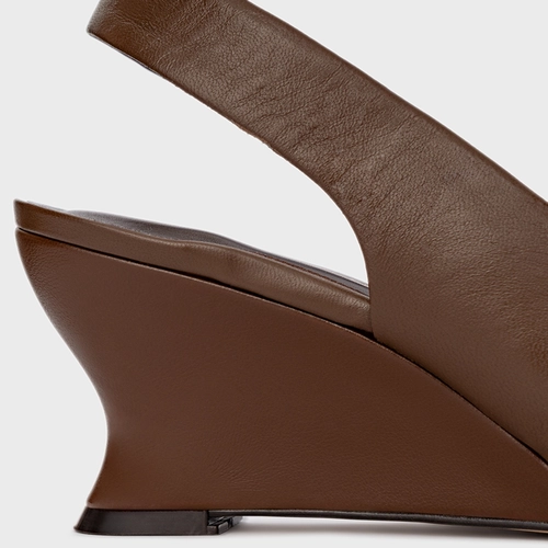 Scarpin Anabela Slim Couro Marrom Brownie