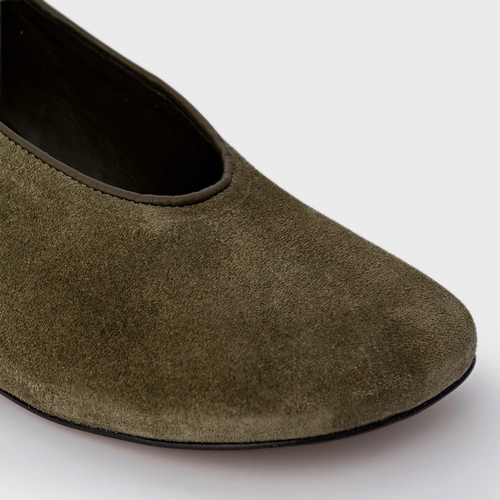 Scarpin Salto Oval Couro Suede Verde Army Green