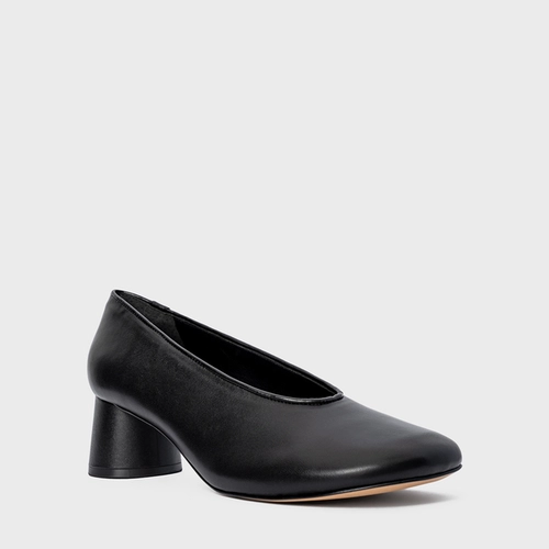 Scarpin Salto Oval Couro Preto