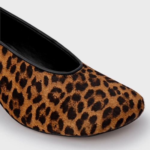 Scarpin Salto Oval Pelo Animal Print Honey