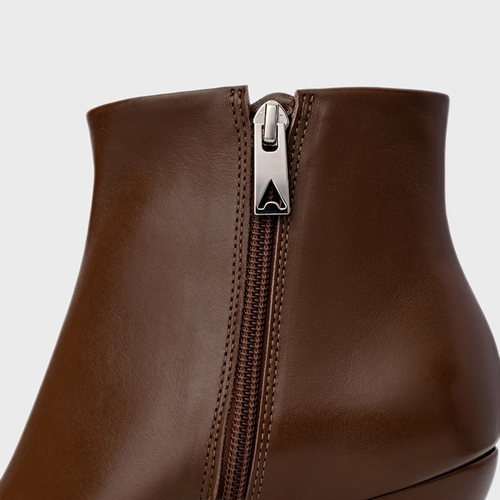 Bota Basic Anabela Slim Couro Marrom Brownie