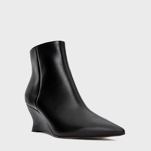 Bota Basic Anabela Slim Couro Preto