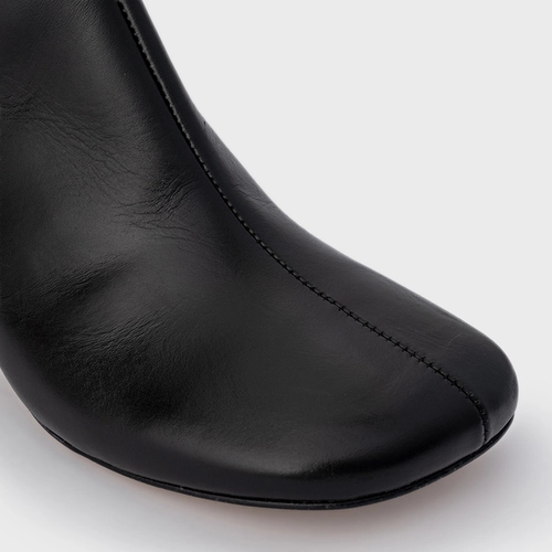 Bota Salto Oval Couro Preto
