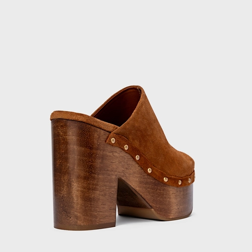 Mule Plataforma Wood Studs Couro Suede Marrom Ferrugem