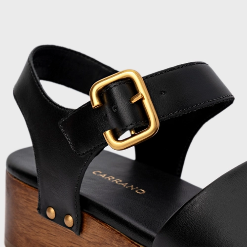 Sandália Clog Wood Studs Couro Preto