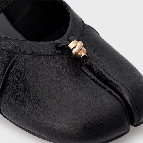 Mule Flat Tabi Couro Preto