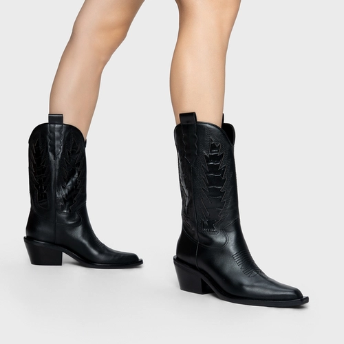 Bota Western Bordados Salto Bloco Couro Preto