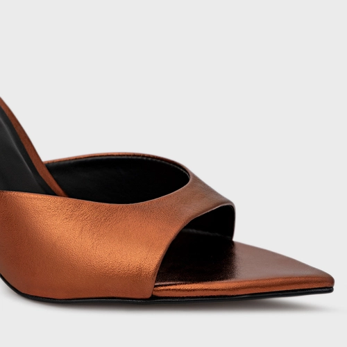 Sandália Fancy Salto Fino Couro Metalizado Maroon