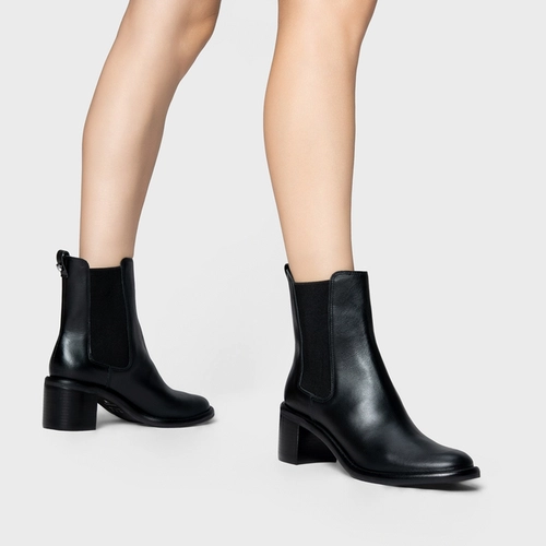 Bota Chelsea Basic Salto Bloco Couro Preto