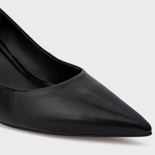 Scarpin Blanca Salto Wave Couro Preto