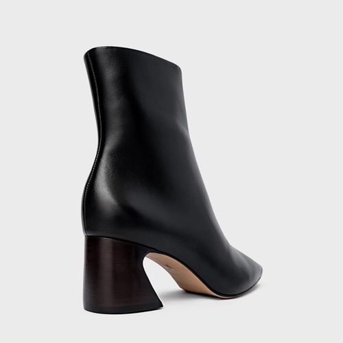 Bota Classic Salto Wave Couro Preto