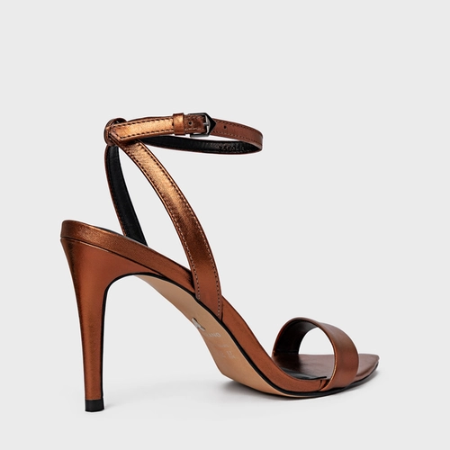 Sandália Fancy Tira Fina Salto Fino Couro Metalizado Maroon