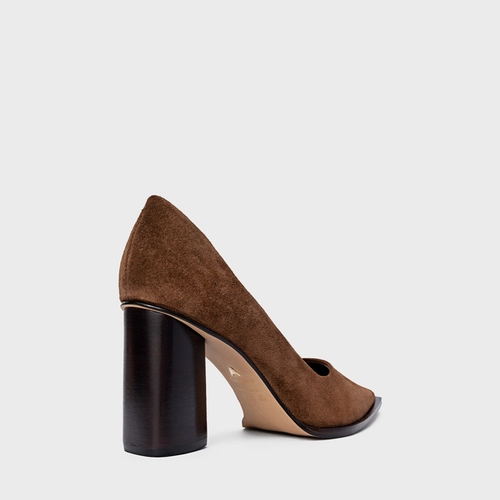 Scarpin Olga Salto Oval Couro Suede Marrom Brownie