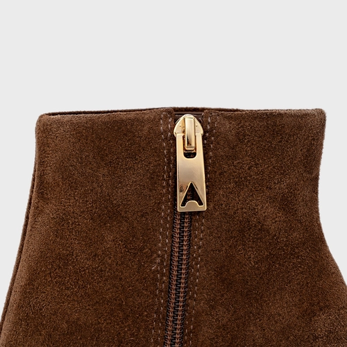 Bota Bico Fino Salto Oval Couro Suede Marrom Brownie