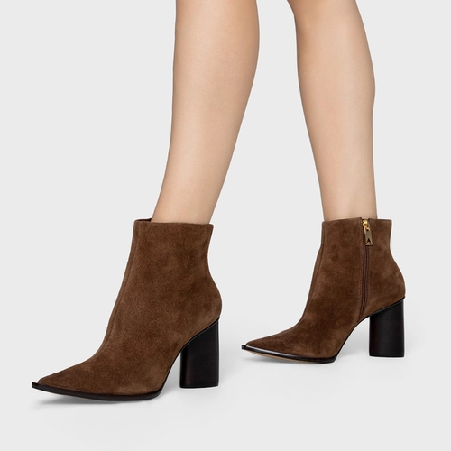 Bota Bico Fino Salto Oval Couro Suede Marrom Brownie