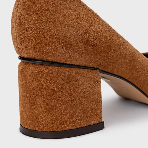 Scarpin Serena Salto Bloco Couro Suede Marrom Saddle
