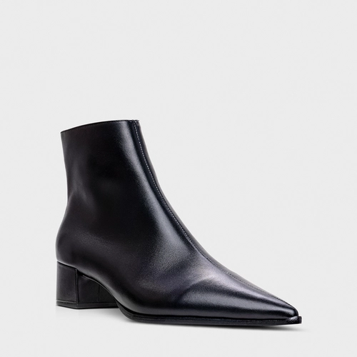 Bota Classic Bico Fino Salto Bloco Couro Preto