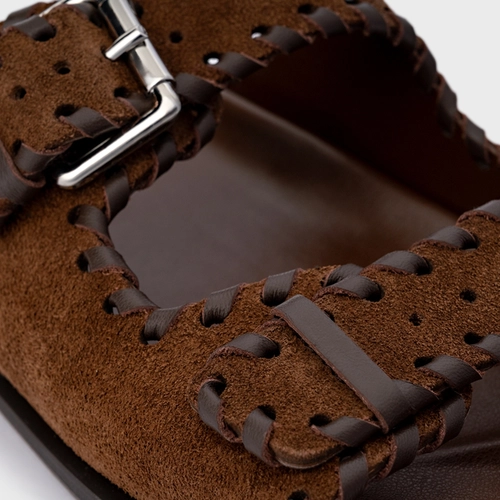 Flat Papete Birken Detalhe Costura Couro Suede Marrom Brownie