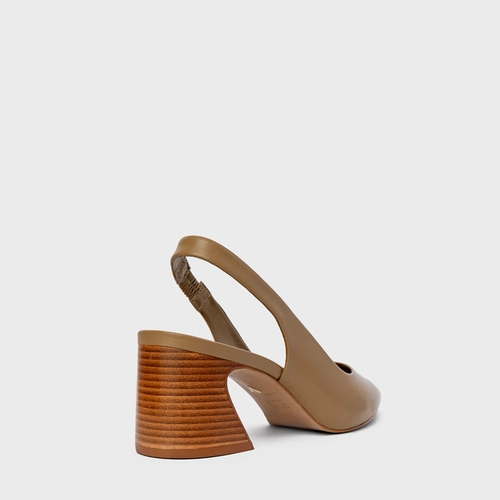 Scarpin Slingback Blanca Salto Wave Couro Bege Almond