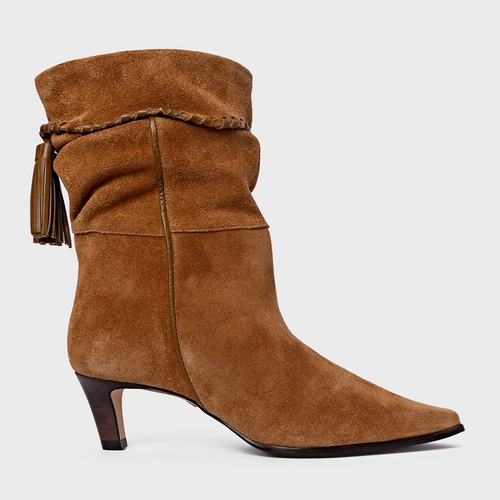 Bota Slouchy Franjas Salto Fino Couro Suede Marrom Saddle