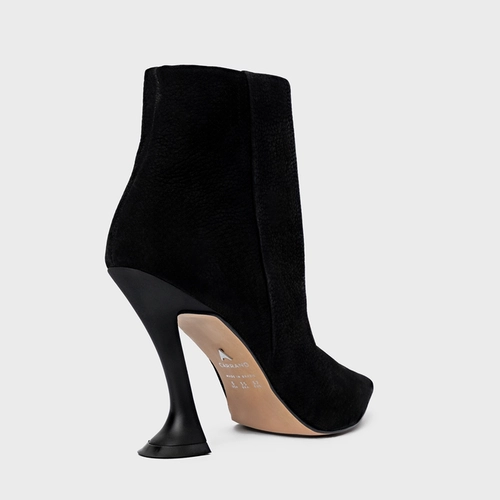 Bota Salto Silhoutte Couro Nobuck Preto