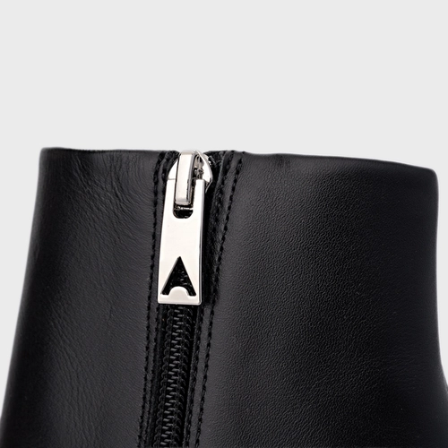 Bota Salto Silhoutte Couro Preto