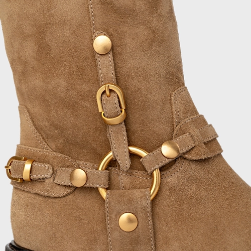 Bota Ring Fivelas Salto Bloco Couro Suede Bege Almond