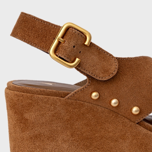 Sandália Tiras Statements Studs Maxi Anabela Marrom Saddle