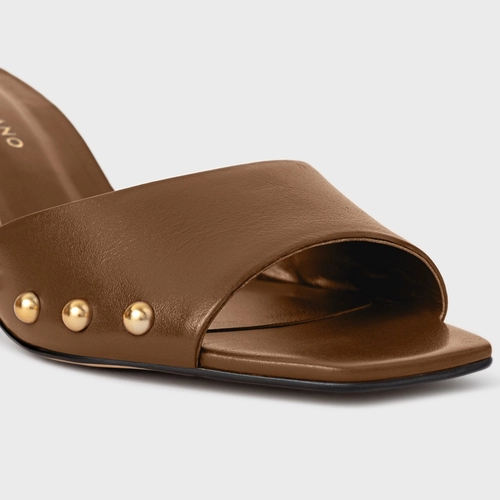 Open Mule Statement Studs Salto Fino Couro Marrom Saddle