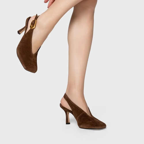 Scarpin Slingback Buckle Salto Fino Couro Suede Marrom Brownie