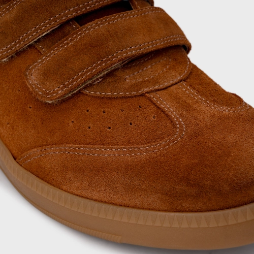 Tênis Velcro Couro Suede Marrom Ferrugem