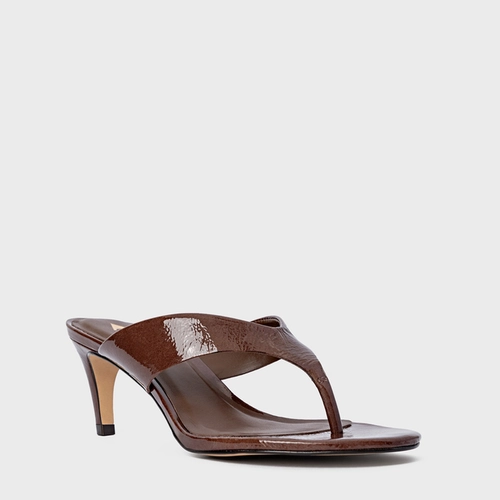 Open Mule Thong Timeless Salto Fino Couro Verniz Marrom Brownie