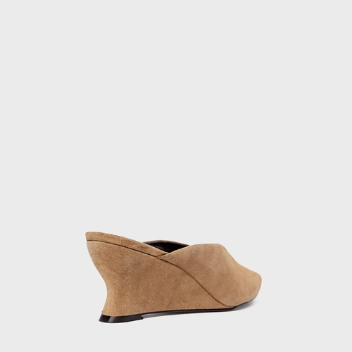 Mule Bico Fino Anabela Slim Couro Suede Bege Almond