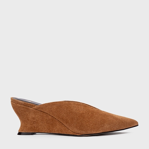 Mule Bico Fino Anabela Slim Couro Suede Marrom Saddle