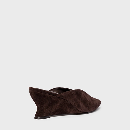 Mule Bico Fino Anabela Slim Couro Suede Marrom Ganache